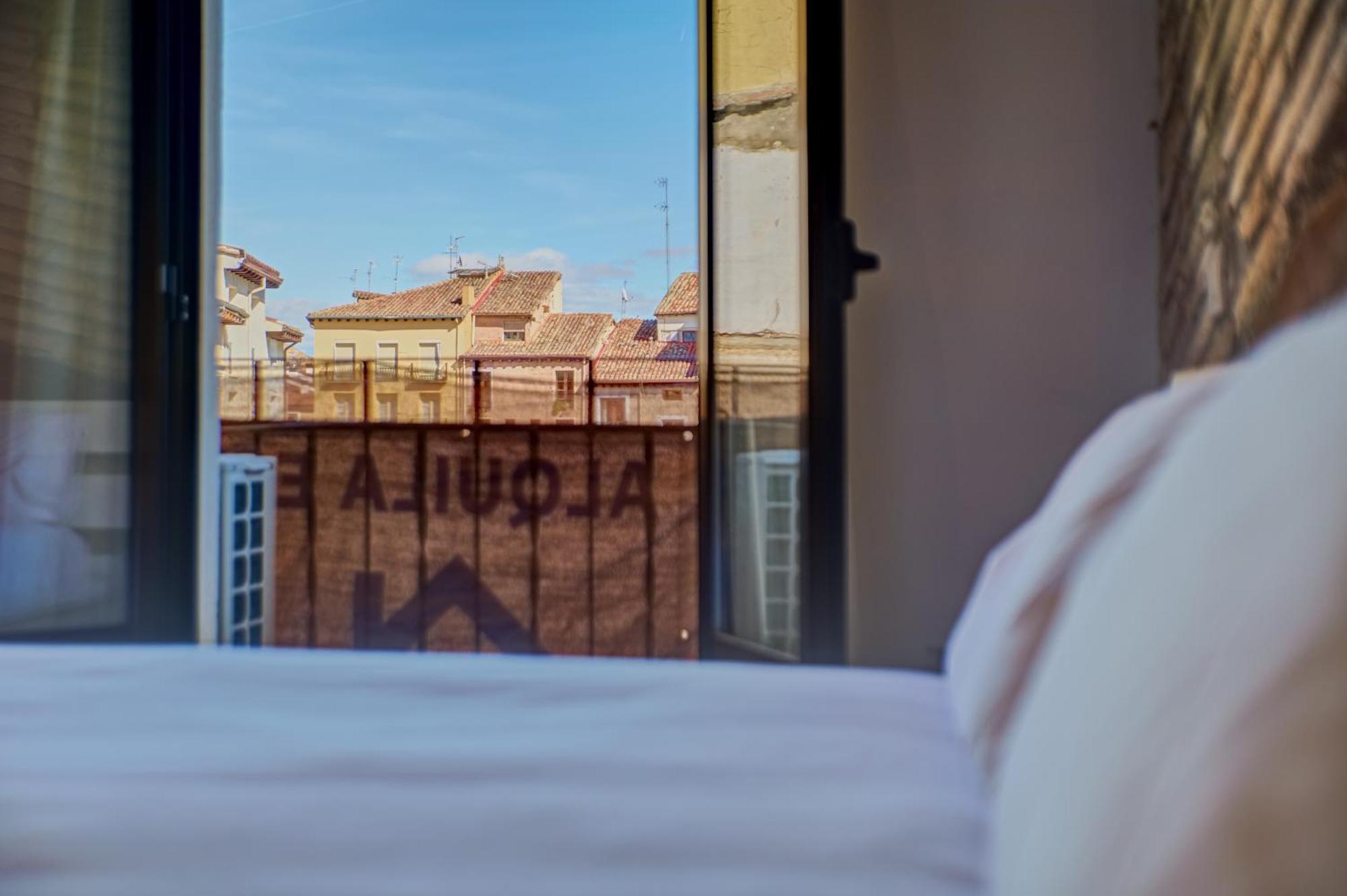 Balcon Del Mercado By Clabao *